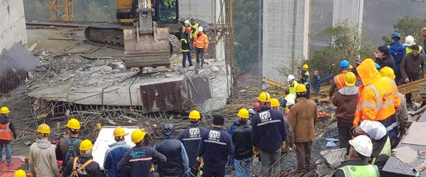 İşçilerin üzerine beton blok düştü, 3 işçi hayatını kaybetti